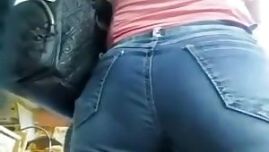 Perfect Teen butt in shorts
