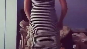 booty shake in dress