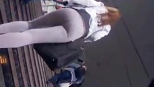 Candid teen ass in leggings